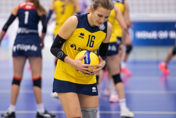 Franziska Kalde „serviert“ DSHS SnowTrex Köln den Sieg in Ostbevern