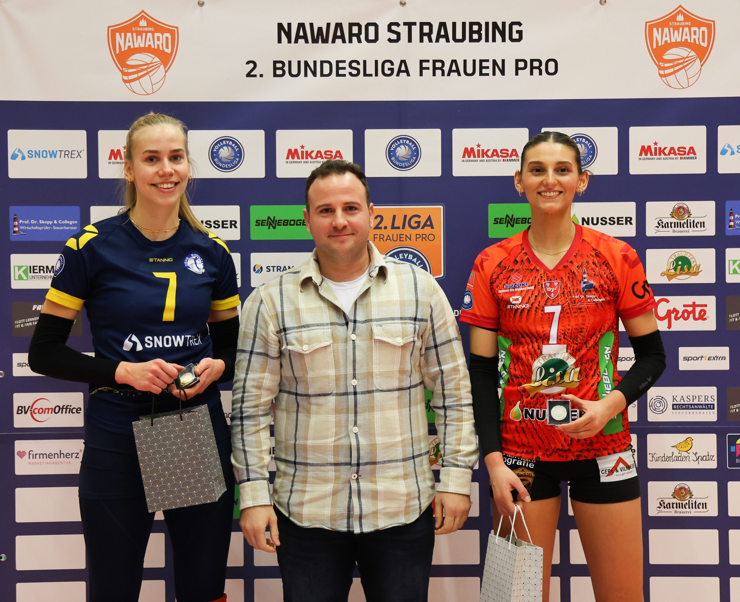 NawaRo Straubing Koeln 2 scaled - DSHS SNOW TREX KÖLN GEWINNT GEGEN NawaRo STRAUBING