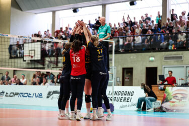 Saisonfinale geglückt – DSHS SnowTrex Köln jubelt nach 3:1-Sieg in Hamburg