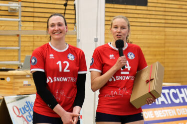 Ein letzter Heimsieg für zwei Legenden: DSHS SnowTrex Köln verabschiedet Torliene und Kalde mit 3:0-Erfolg über TV Dingolfing