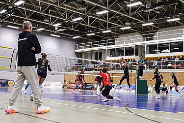 Duell der Gegensätze: DSHS SnowTrex Köln trifft auf kämpferischen BBSC Berlin