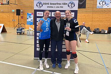 Finale Entscheidung vertagt: DSHS SnowTrex Köln bleibt trotz Niederlage in der Pole Position um Platz 6