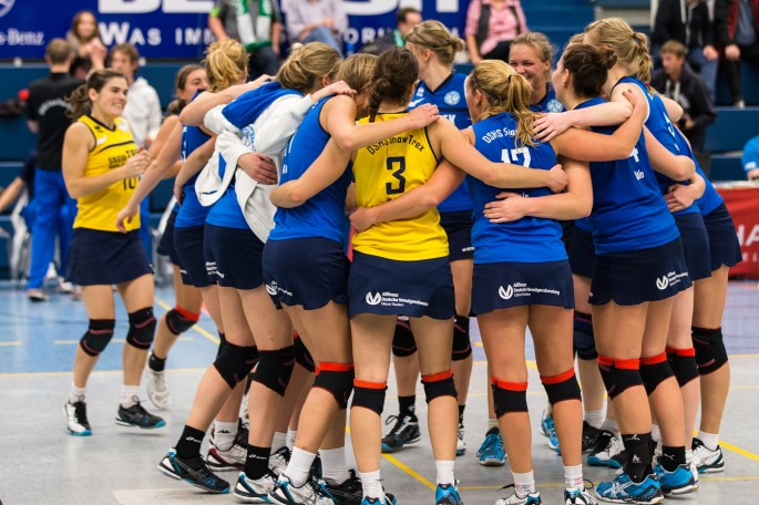 USC Münster 2 bei den DSHS SnowTrex Köln-Volleyballerinnen